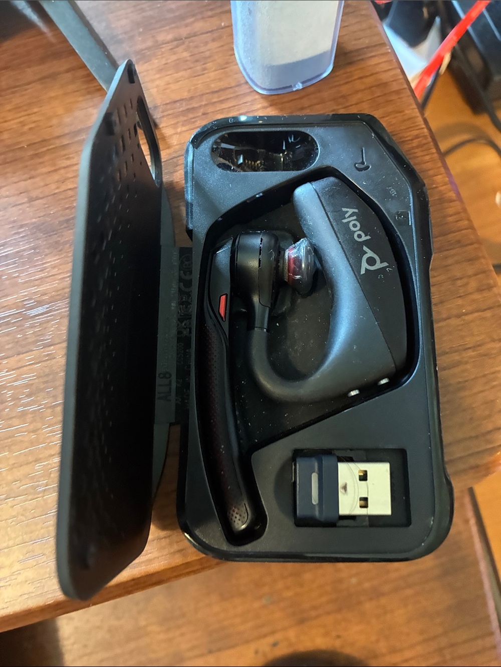 POL Voyager 5200 Mono Bluetooth Headset in Black with Red Trim